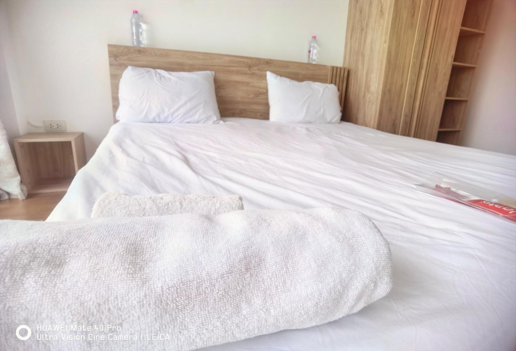 115 Townhouse Hotel Ban Khlong Krang Bagian luar foto